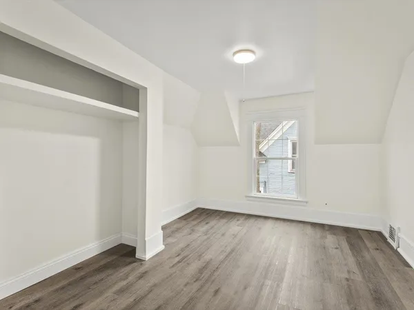 $175,000 | 1516 South 5th Street, Rockford, IL 61104