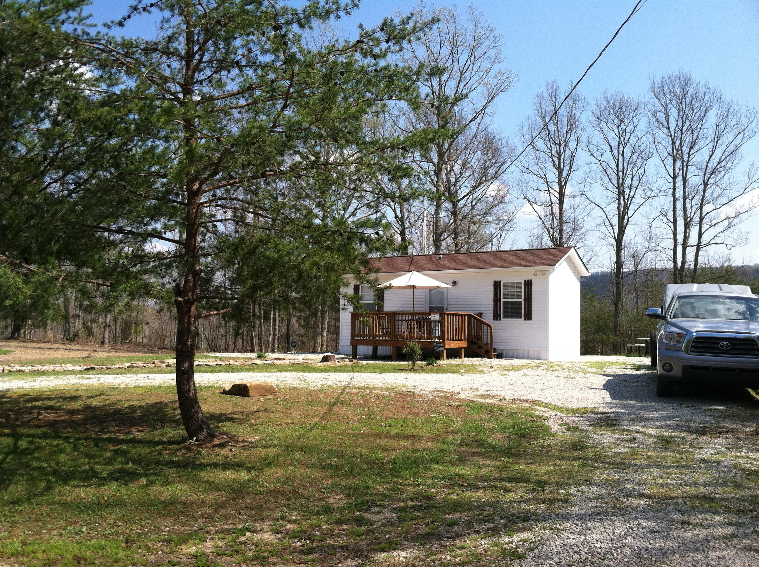 1288 Ridge Top Circle Sunbright, TN 37872 - Photo 2 of 21 Hunting Cottage