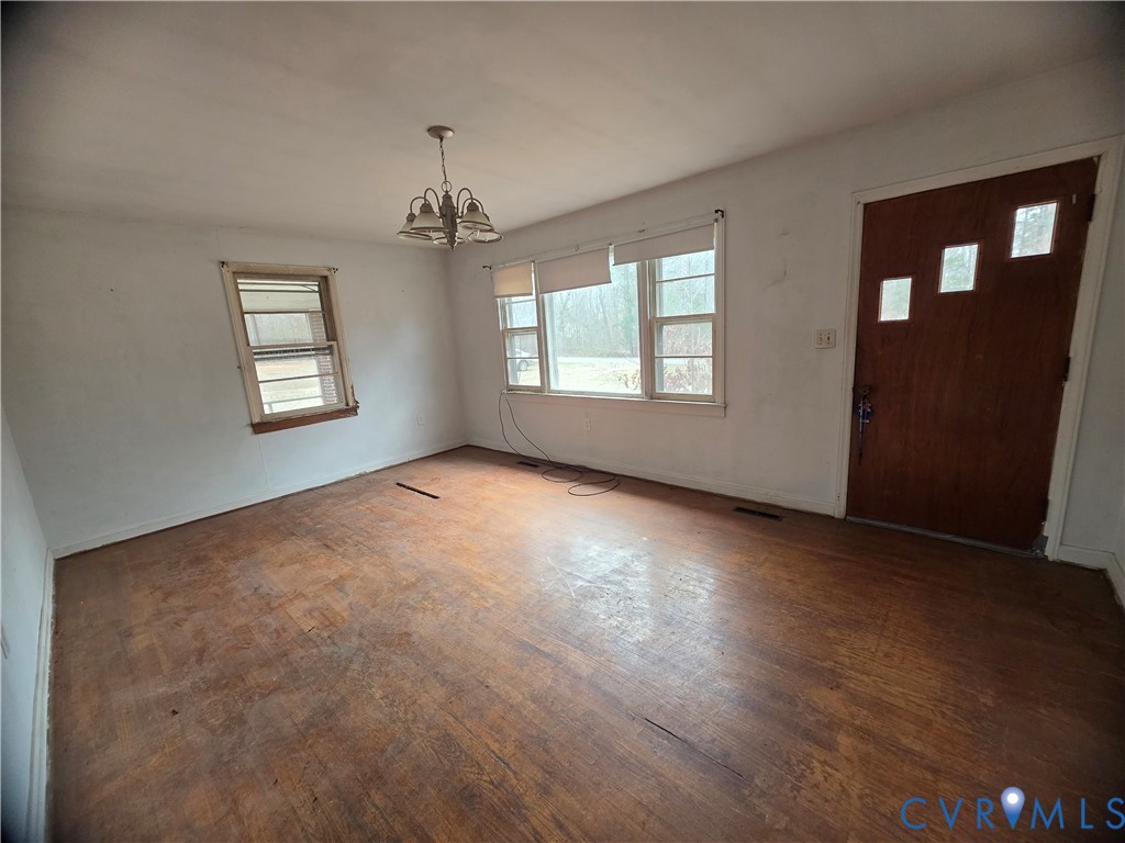 1429 Taro Road Cullen, VA 23934 - Photo 6 of 23 an empty room with windows and closet
