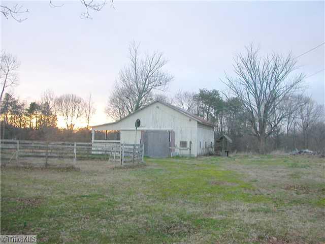3403 Dillon Road High Point, NC 27282 - Photo 4 of 5 Outbuilding.