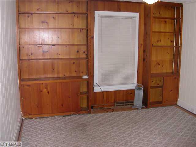 3403 Dillon Road High Point, NC 27282 - Photo 5 of 5 Dining Room.