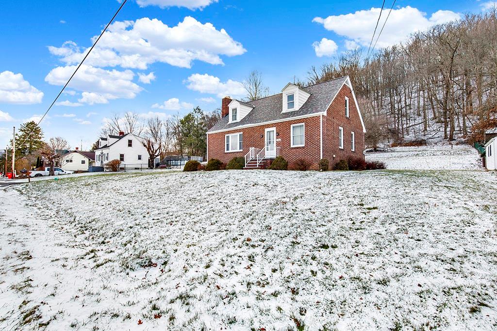 136 15th Street New Florence, PA 15944 - Photo 4 of 36