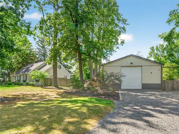 $599,900 | 9 Oakwood Lane, Wheatland, NY 14546