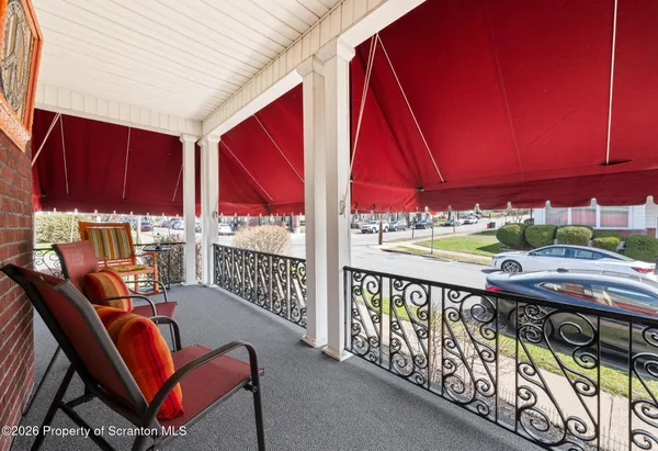 $329,900 | 1712 Green Ridge Street, Dunmore, PA 18509