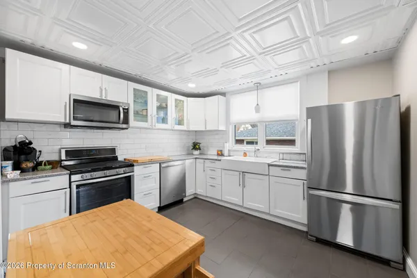 $329,900 | 1712 Green Ridge Street, Dunmore, PA 18509