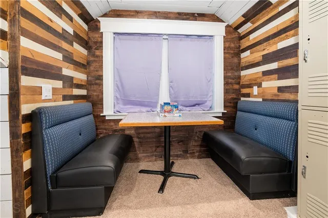 $399,000 | 22053 T Highway, Sedalia, MO 65301