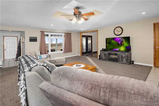 $399,000 | 22053 T Highway, Sedalia, MO 65301