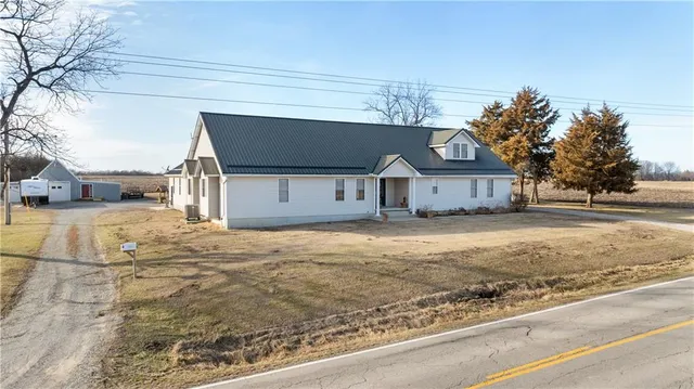 $389,000 | 22053 T Highway, Sedalia, MO 65301