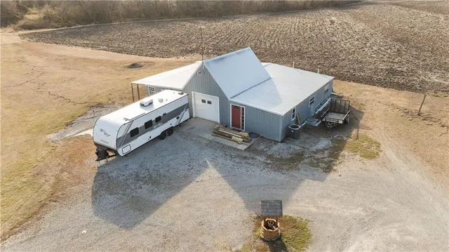 $399,000 | 22053 T Highway, Sedalia, MO 65301