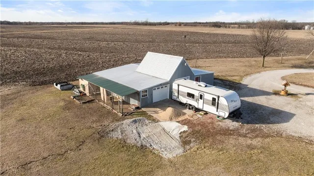 $399,000 | 22053 T Highway, Sedalia, MO 65301