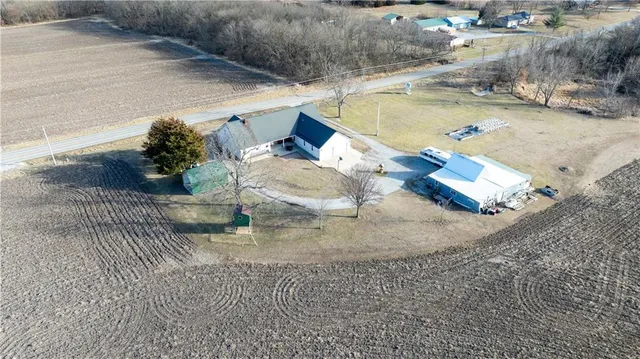 $399,000 | 22053 T Highway, Sedalia, MO 65301