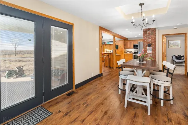 $399,000 | 22053 T Highway, Sedalia, MO 65301