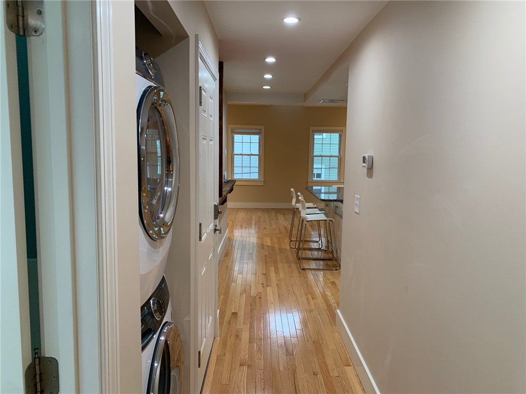 33 Dennison Street, Unit 2 Newport, RI 02840 - Photo 15 of 23