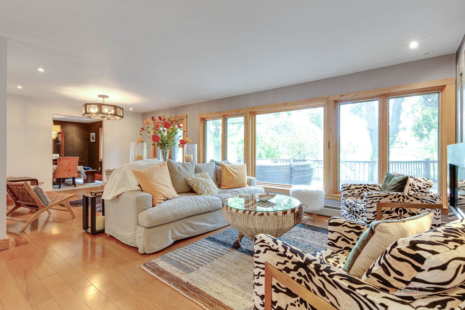 25909 West Sunset Road Barrington, IL 60010 - Photo 21 of 50 a living room with furniture and a large window