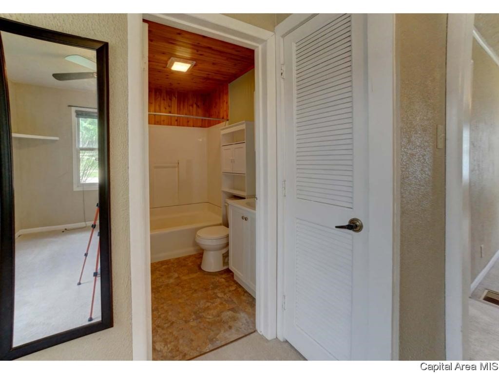 116 North Lincoln Avenue Springfield, IL 62702 - Photo 8 of 36 Gallery Image 8