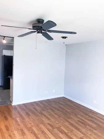 $1,950 | 923 Sagamore Drive, Unit 1172, Schaumburg, IL 60193