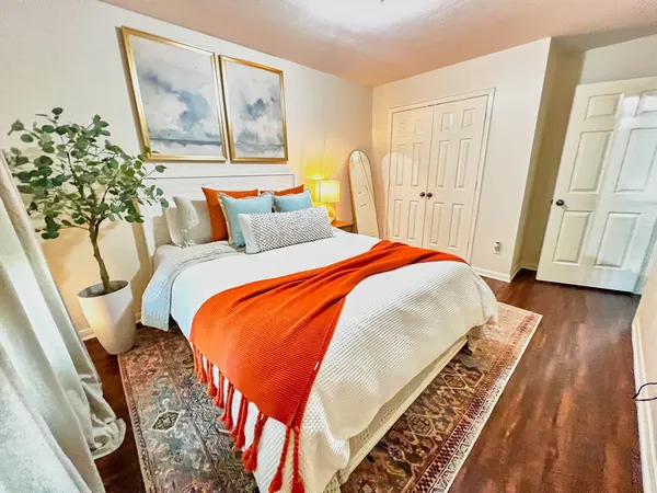 $2,150 | 7427 Parkcross Place, Cypress, TX 77433