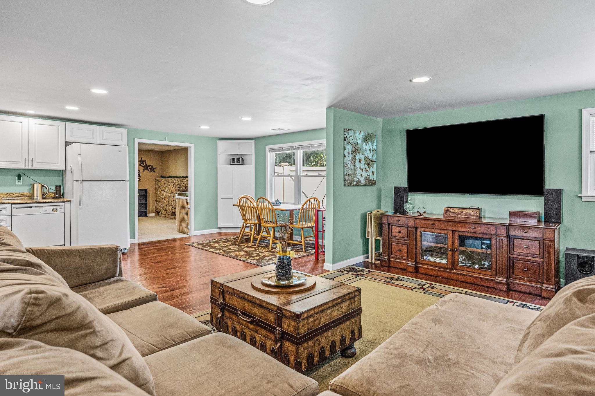 521 West County Line Road Hatboro, PA 19040 - Photo 8 of 31