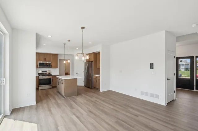 $583,900 | N174W20608 Laurel Springs Circle, Jackson, WI 53037