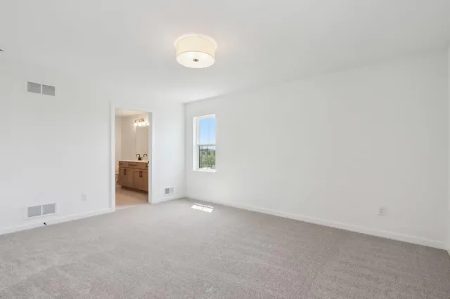 $583,900 | N174W20608 Laurel Springs Circle, Jackson, WI 53037