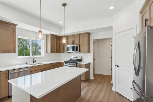 $583,900 | N174W20608 Laurel Springs Circle, Jackson, WI 53037