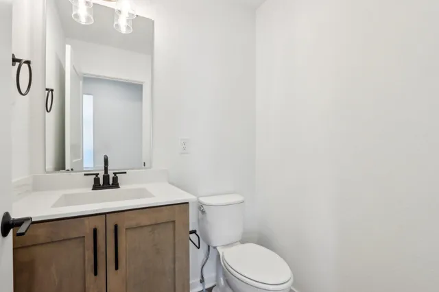 $583,900 | N174W20608 Laurel Springs Circle, Jackson, WI 53037