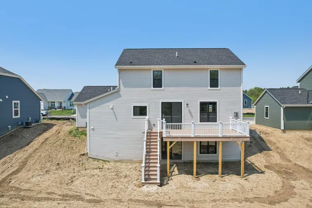 $583,900 | N174W20608 Laurel Springs Circle, Jackson, WI 53037