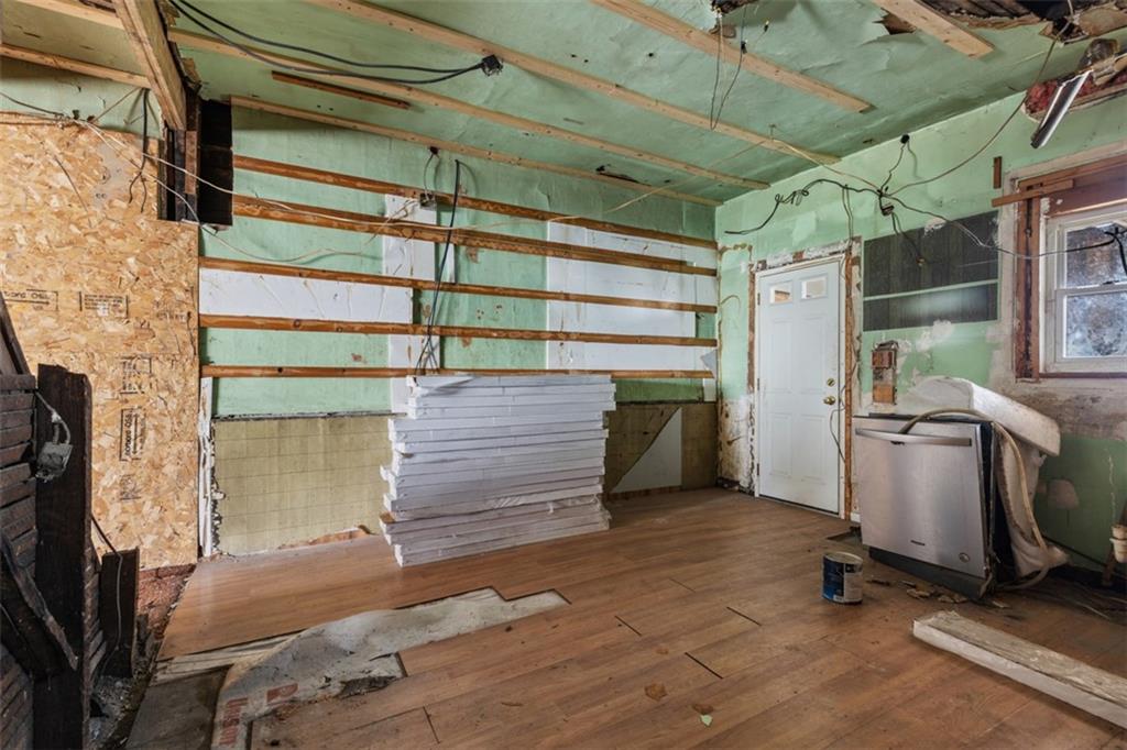 5146 Dresden Way Pittsburgh, PA 15201 - Photo 10 of 26 a view of storage and utility room