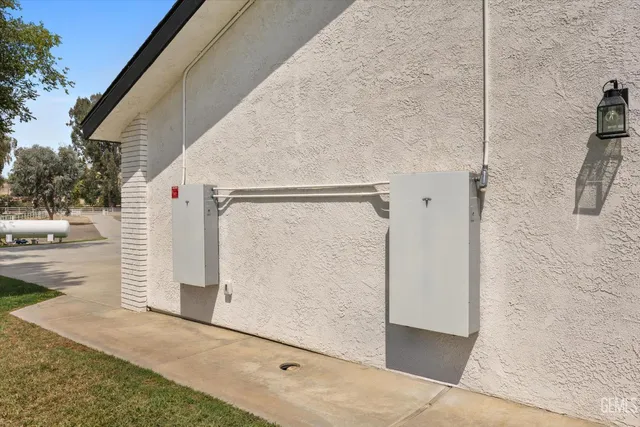 $1,175,000 | Undisclosed Address, Bakersfield, CA 93308