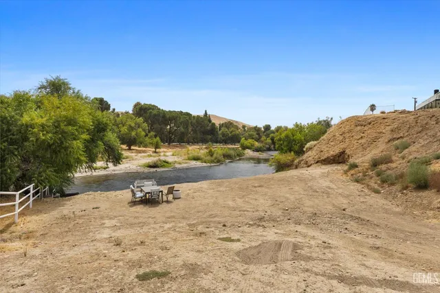 $1,175,000 | Undisclosed Address, Bakersfield, CA 93308