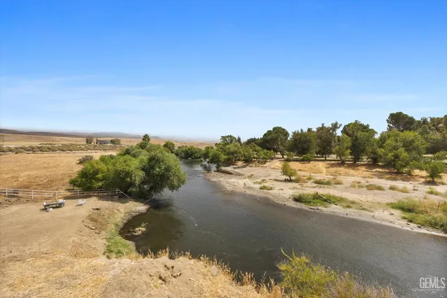 $1,175,000 | Undisclosed Address, Bakersfield, CA 93308