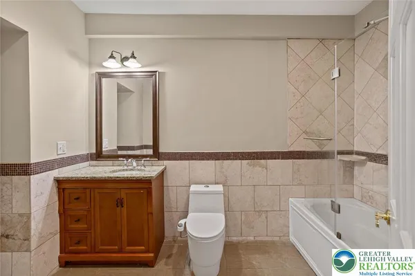 $899,000 | 1790 Friedensville Road, Bethlehem, PA 18015