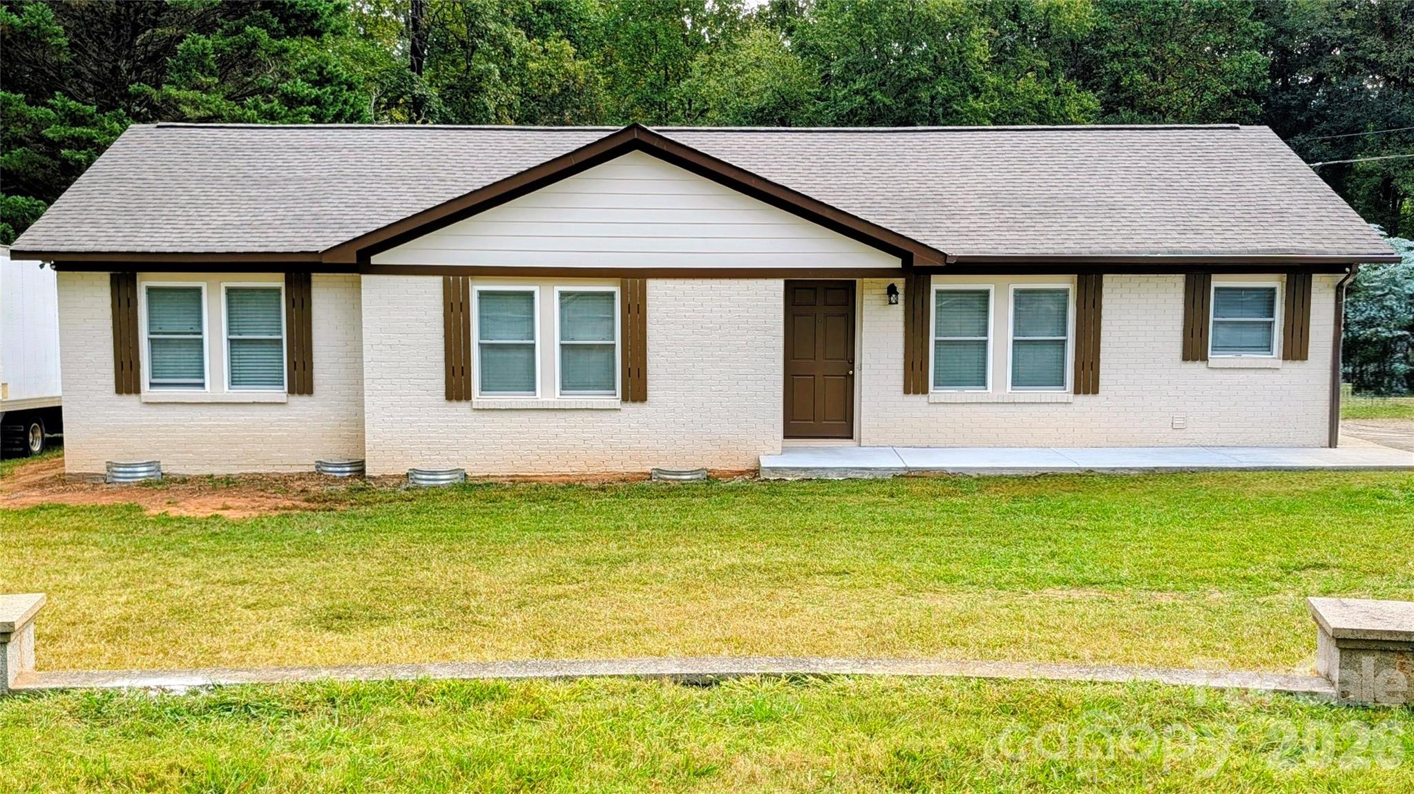 3220 Jonesberry Road Matthews, NC 28105 - Photo 2 of 27
