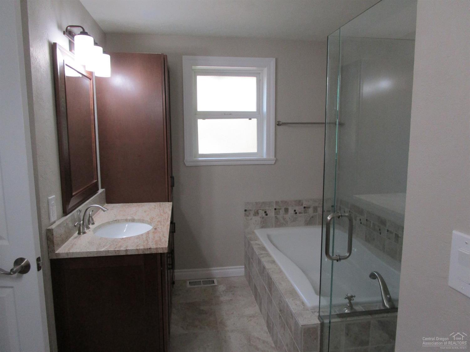 61940 Pettigrew Road Bend, OR 97702 - Photo 18 of 24 Additional Photo