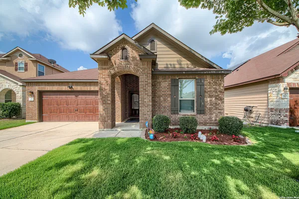 $320,000 | 213 Landmark Run, Cibolo, TX 78108