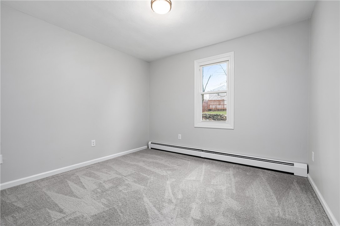 17 Raymond Street Lincoln, RI 02865 - Photo 11 of 31