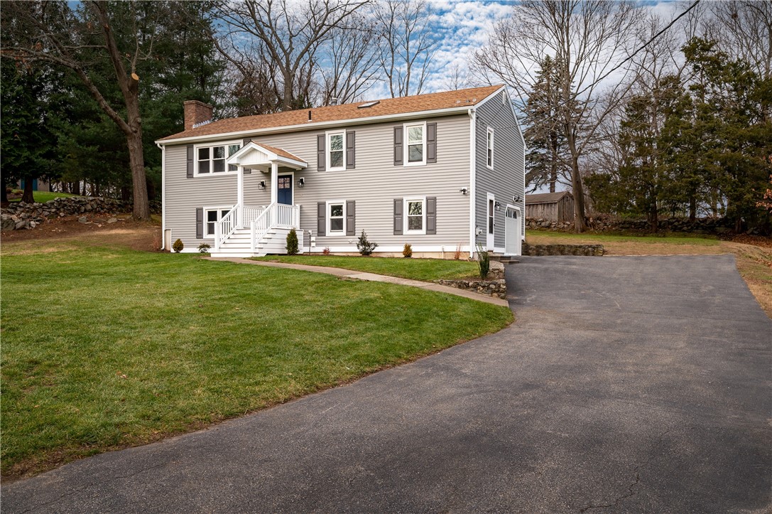 17 Raymond Street Lincoln, RI 02865 - Photo 2 of 31