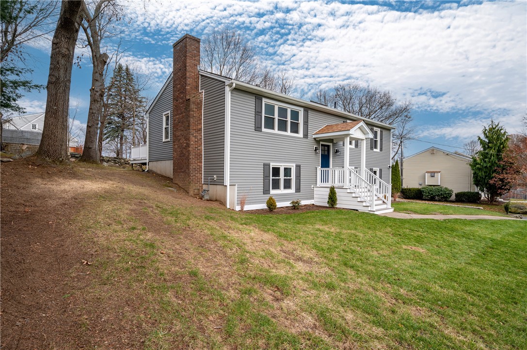 17 Raymond Street Lincoln, RI 02865 - Photo 26 of 31