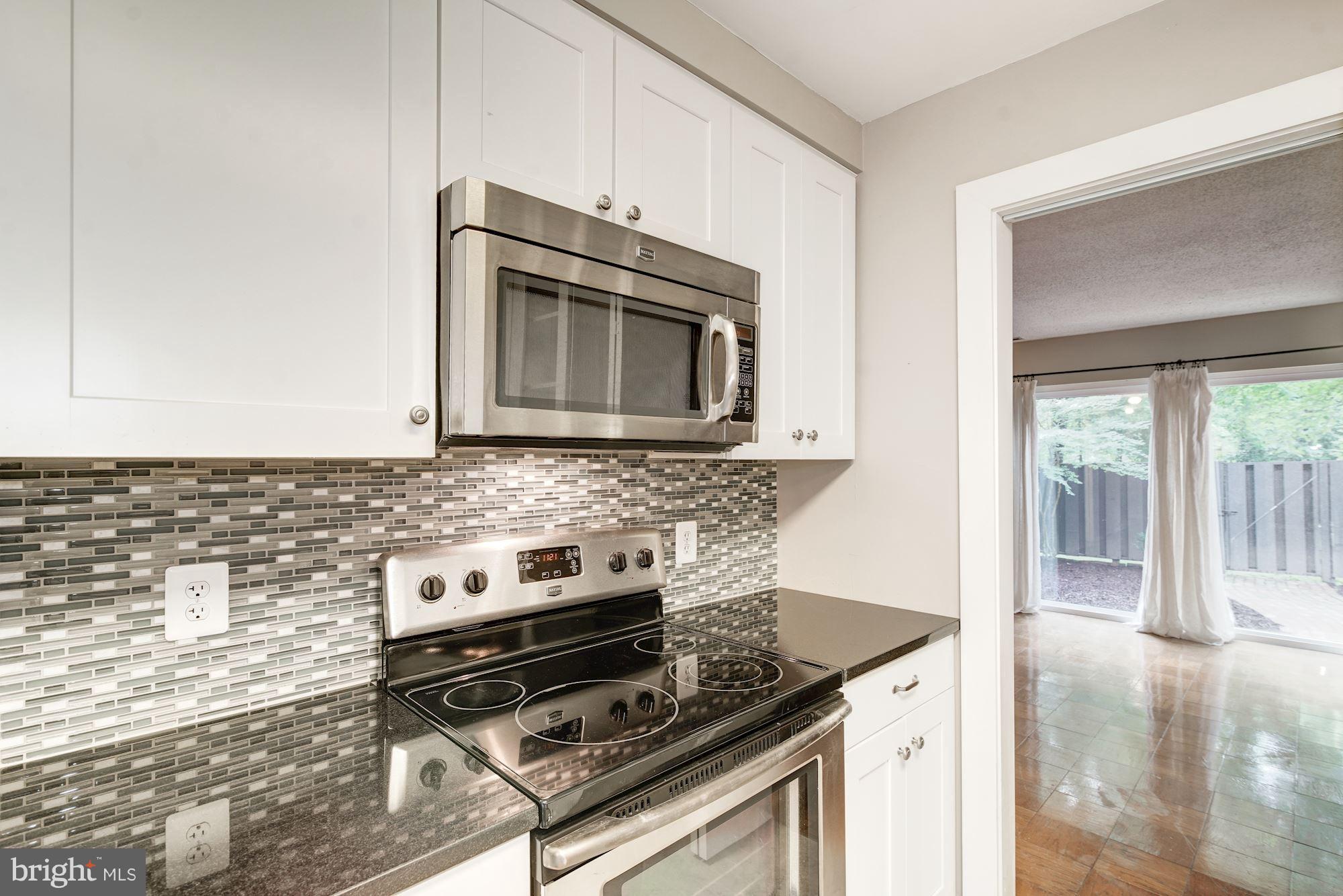 1339 Northgate Square Reston, VA 20190 - Photo 8 of 23 Kitchen opens to Great Room