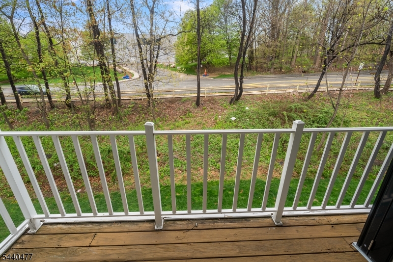 972 Juniper Way Mahwah, NJ 07430 - Photo 20 of 24