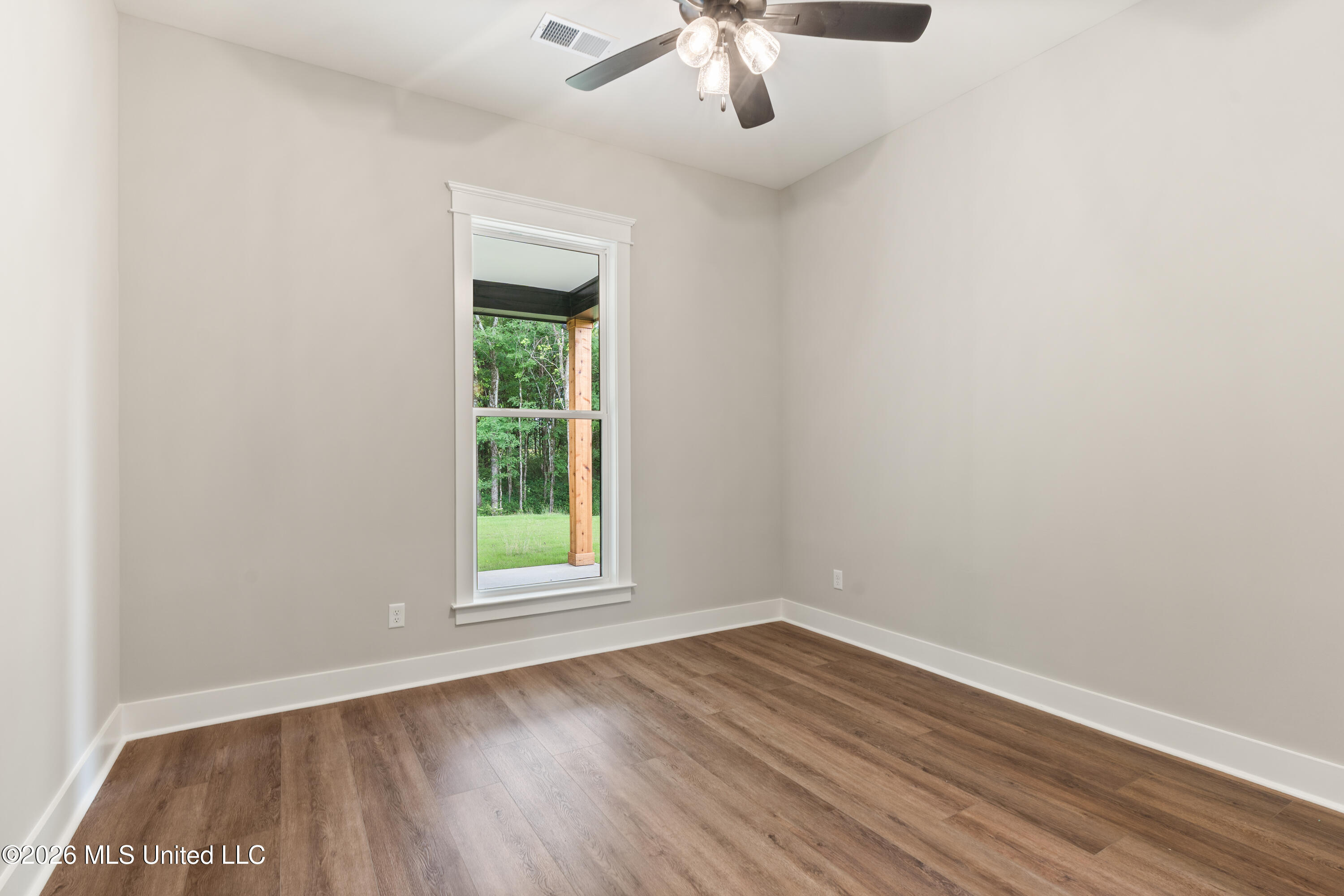 124 Drake Lane Red Banks, MS 38661 - Photo 23 of 30 Bedroom 2