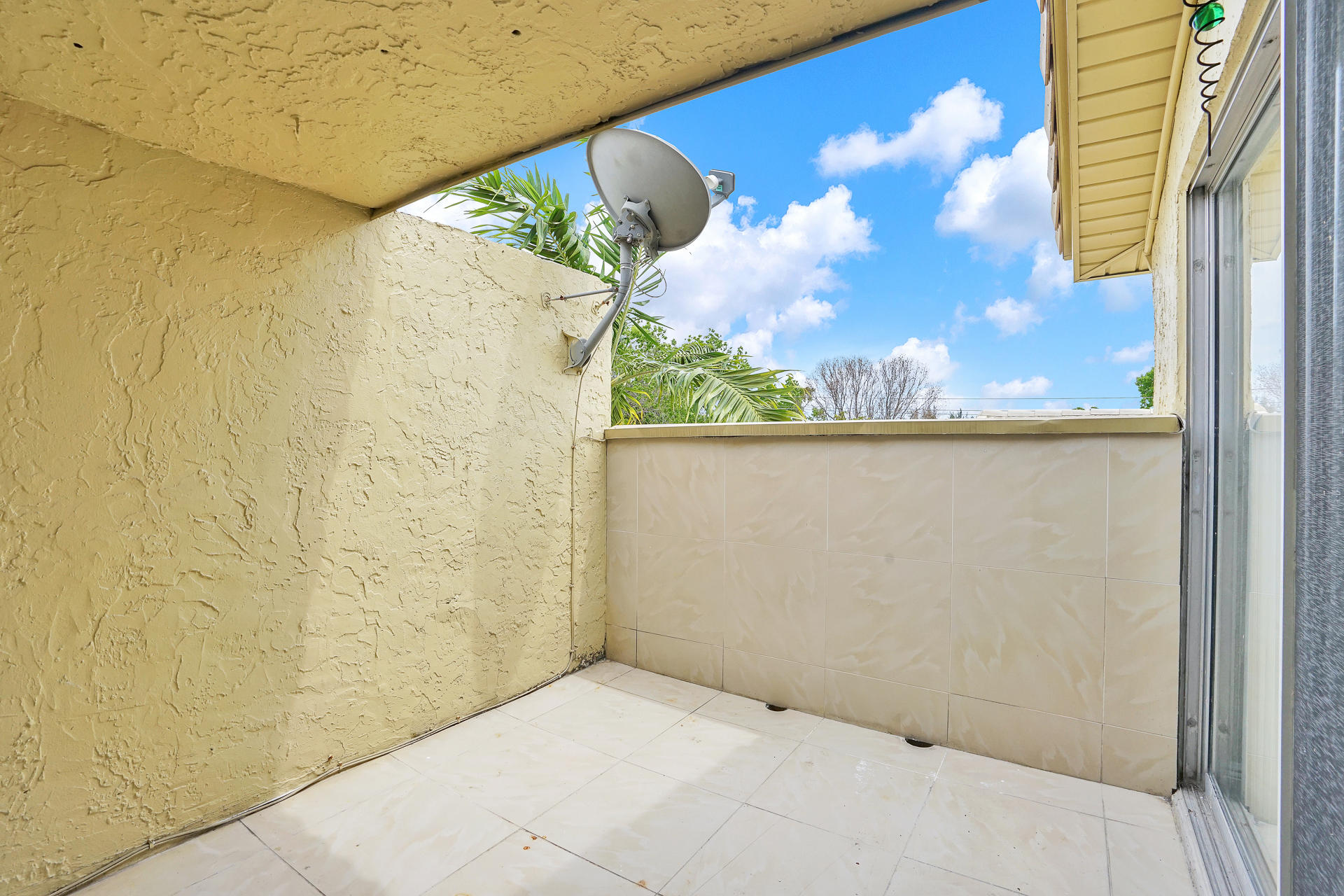 8401 West Sample Road, Unit 8 Coral Springs, FL 33065 - Photo 13 of 14 DSC01308
