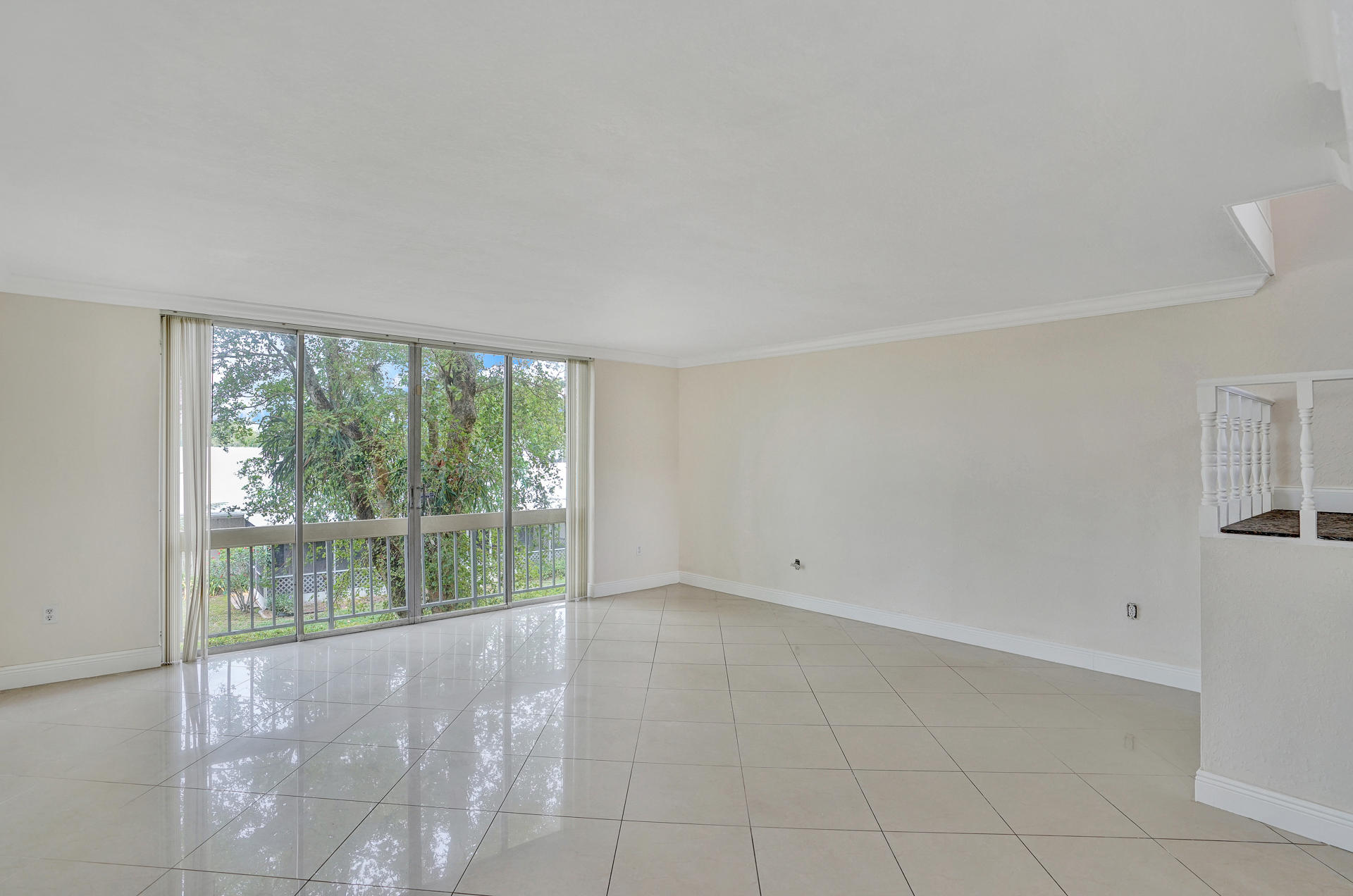 8401 West Sample Road, Unit 8 Coral Springs, FL 33065 - Photo 2 of 14 DSC01269