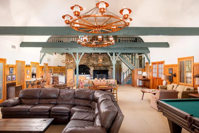 $8,700,000 | 130 Krystal Drive, Chickamauga, GA 30707