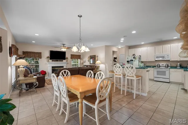 $795,000 | 16757 Benton Taylor Drive, Chesterfield, MO 63005