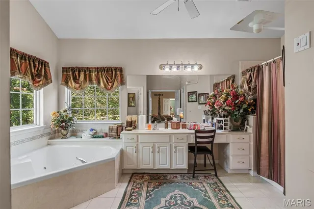 $795,000 | 16757 Benton Taylor Drive, Chesterfield, MO 63005