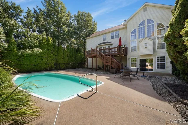 $795,000 | 16757 Benton Taylor Drive, Chesterfield, MO 63005