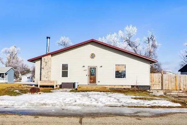 $184,900 | 605 Ingalls Avenue, Hope, ND 58046
