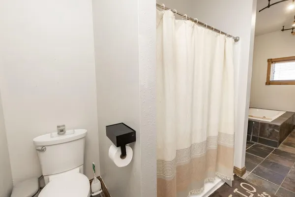 $184,900 | 605 Ingalls Avenue, Hope, ND 58046