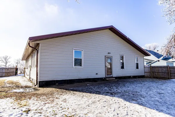 $184,900 | 605 Ingalls Avenue, Hope, ND 58046